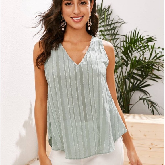 SHEIN Tops - SHEIN V-neck Curved Hem Fuzzy Top